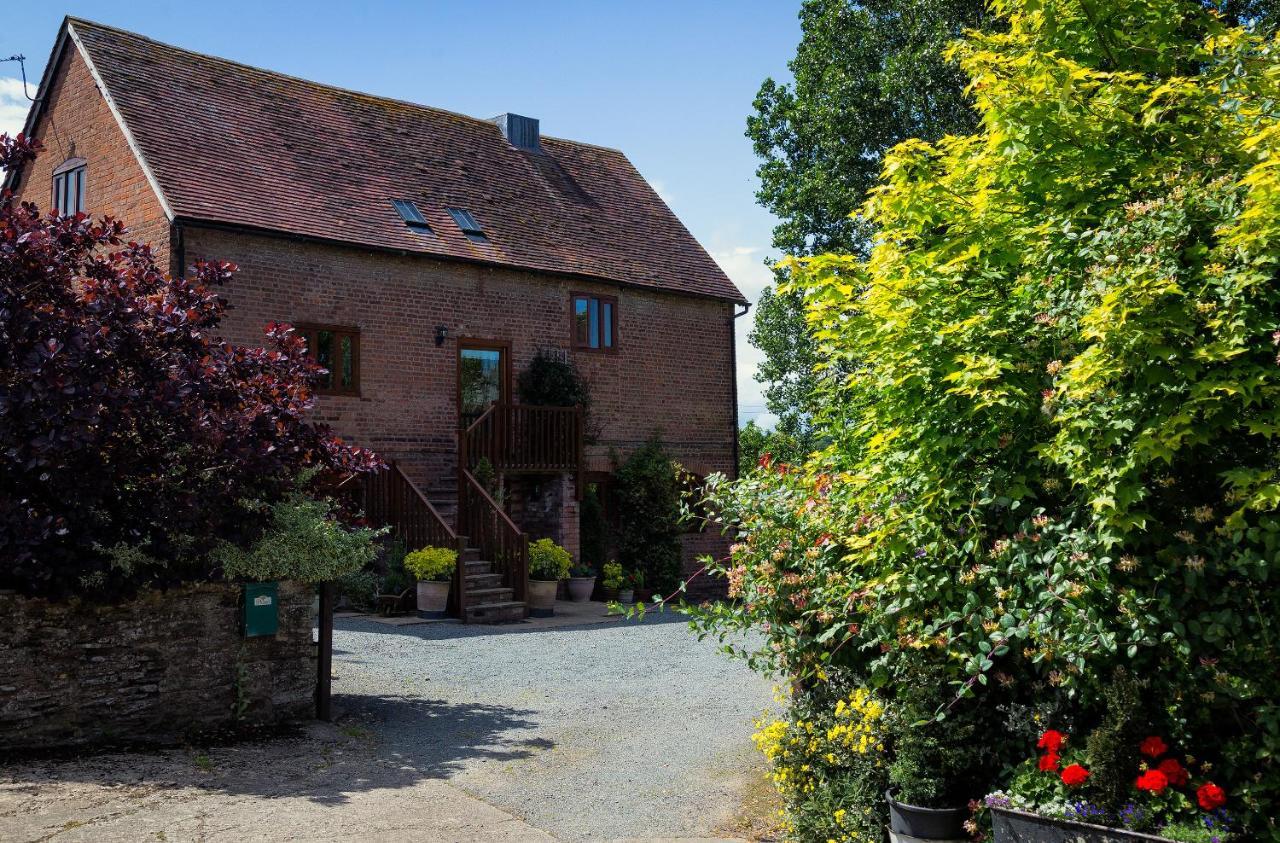The Oast House - Farm Stay Apartment Set Within 135 Acres Bromyard Bagian luar foto