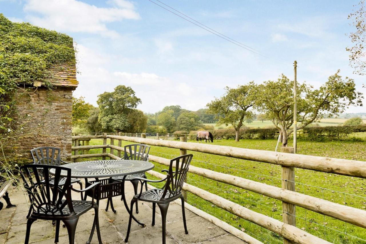 The Oast House - Farm Stay Apartment Set Within 135 Acres Bromyard Bagian luar foto